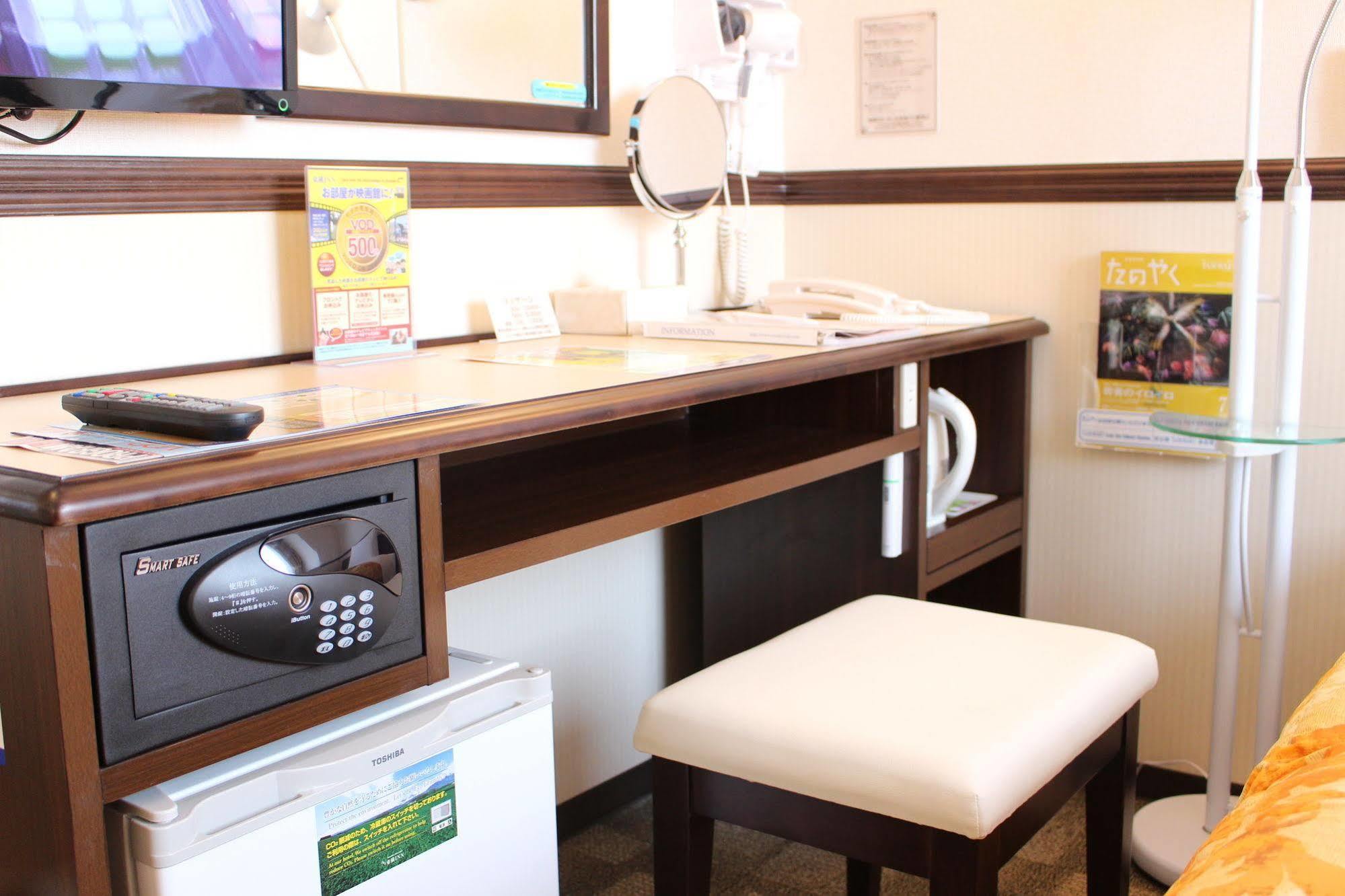 Toyoko Inn Shonan Hiratsuka Eki Kita Guchi No 2 Ngoại thất bức ảnh