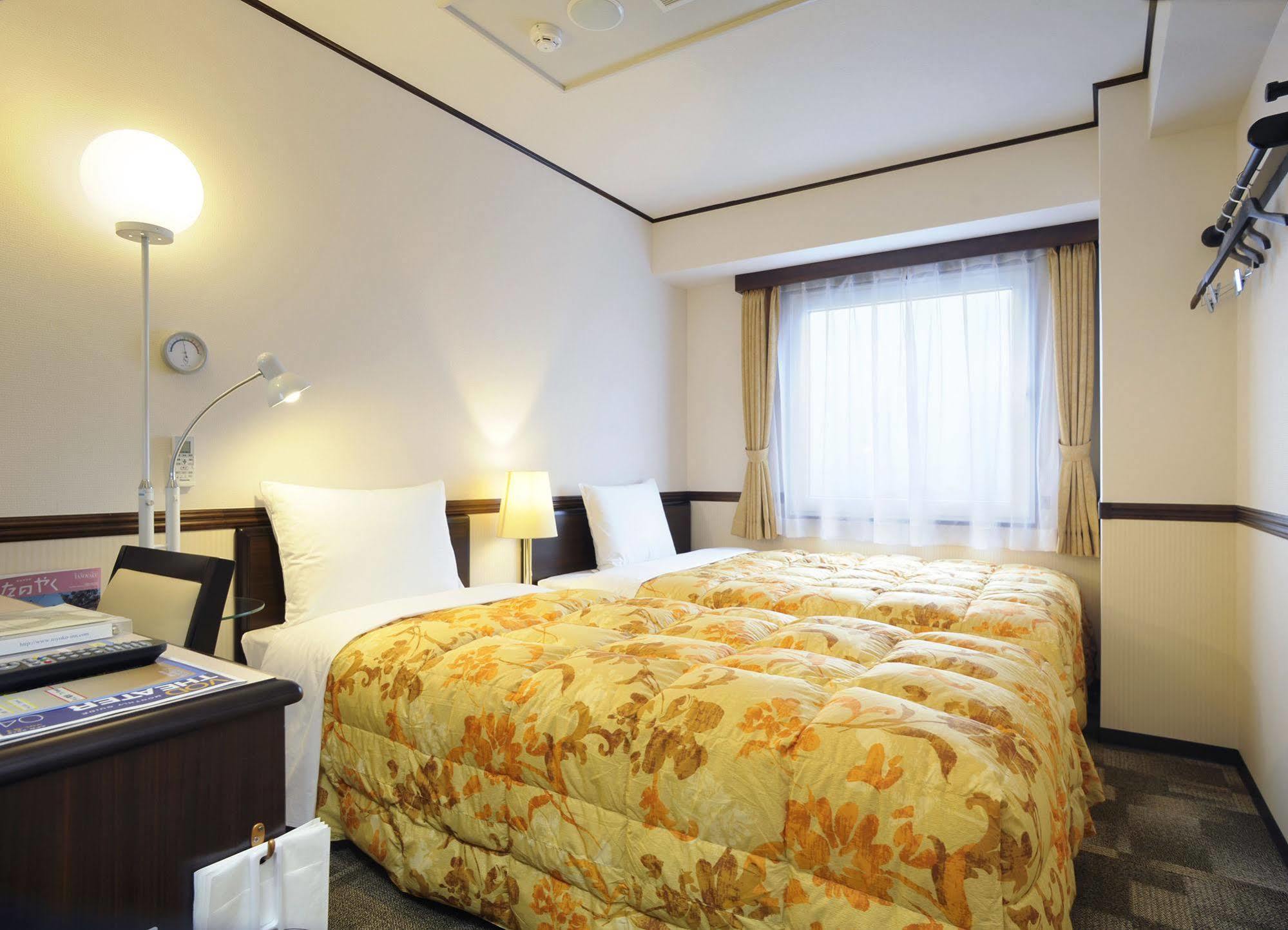 Toyoko Inn Shonan Hiratsuka Eki Kita Guchi No 2 Ngoại thất bức ảnh