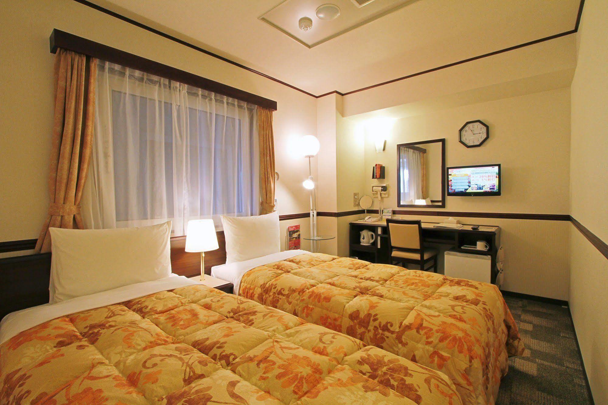 Toyoko Inn Shonan Hiratsuka Eki Kita Guchi No 2 Ngoại thất bức ảnh
